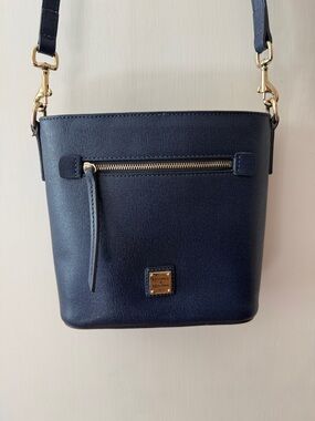 Dooney & Bourke‎ Navy Saffiano Crossbody with Gold Hardware